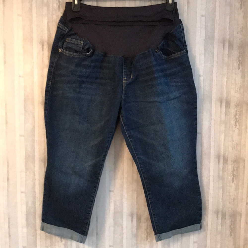 EUC Old Navy Cropped Jeans